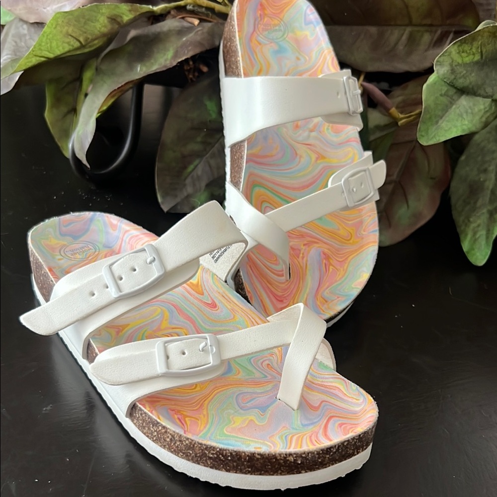 Wonder Nation White Sandals with Buckle Straps